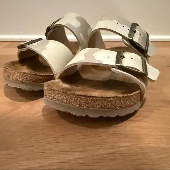 Birkenstock Womens Camo Arizona Sandals - Picture 4 of 5